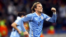 المخضرم فورلان على رأس قائمة أولية لمنتخب الاورغواي