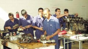 رفع منحة متربصي التكوين المهني ابتداء من أكتوبر المقبل