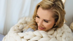 نصائح لديكور عصري يحيطك بالدفء