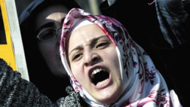 Les partis islamiques et l’association des ulémas se mobilisent contre les conditions d’établissement des documents biométriques