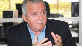 رباعين: “عهد 54” لا يحتاج لوسيط للتحاور مع السلطة
