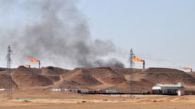 عمال الشركات النفطية يطالبون بتوفير الحماية والأمن الصناعيين