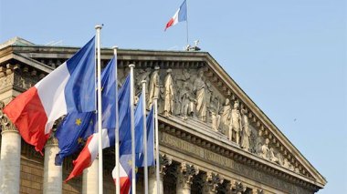 French MPS: “Algerians Committed Massacres Against French Nationals On July,5, 1962 In Oran”