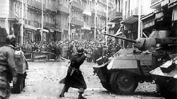 حزب فرنسا الحاكم في الجزائر