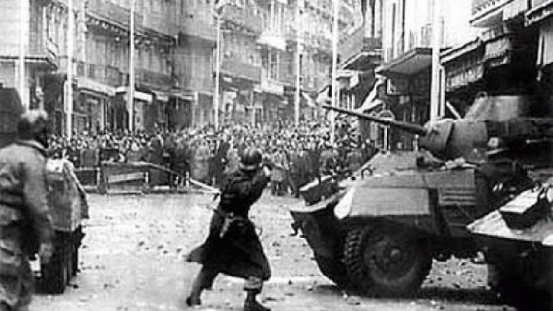 حزب فرنسا الحاكم في الجزائر