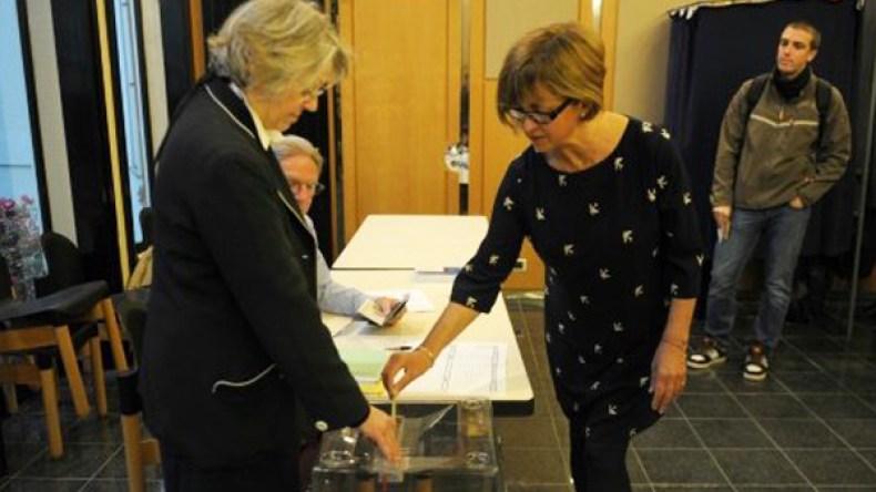 بدء التصويت في الدور الثاني للانتخابات الرئاسية الفرنسية