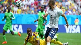 الديوك تتجاوز النسور وتبلغ ربع النهاية