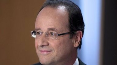Le président Hollande entame une visite d’Etat en Algérie