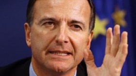 وزير خارجية إيطاليا يعلن فتح تحقيق في مهلة الإرهابيين لتحرير الرهينتين