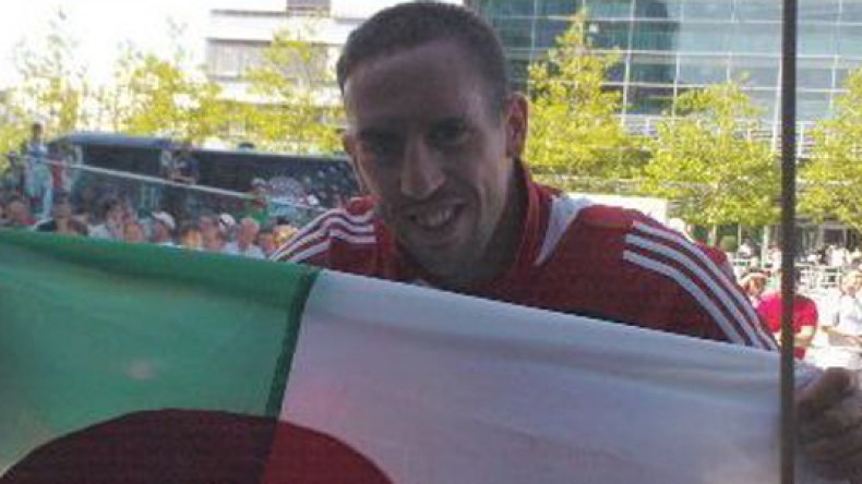 ريبيري وبن زية أمضيا عطلتهما في الجزائر