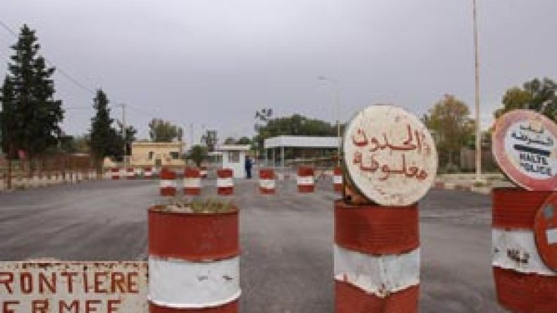 المغرب يطالب الجزائر رسميا بفتح الحدود