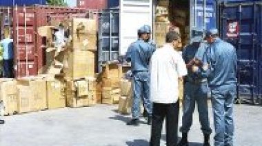 Fraudes à l’importation : les pénalités douanières dépassent les 75 mds de DA à fin octobre 2011