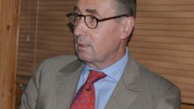 سفير فرنسا: لن نسلّم الأرشيف الفرنسي الإداري للجزائر