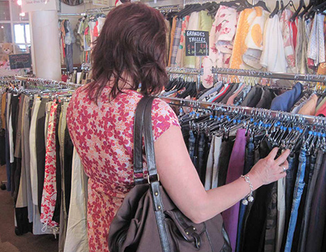 Algerians imported $304 m of clothes during a year