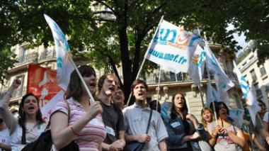 France: la nouvelle circulaire Guéant assouplit les règles pour les très diplômés