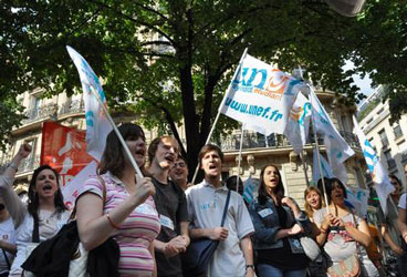 France: la nouvelle circulaire Guéant assouplit les règles pour les très diplômés