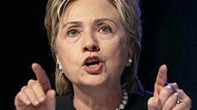 كلينتون تعرض التطبيع على بيونغ يانغ مقابل نزع السلاح النووي