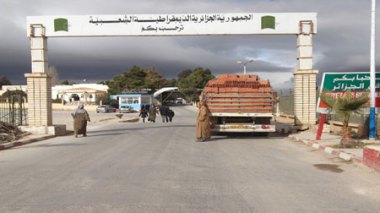100 Tunisiens tentent de franchir la frontière algérienne