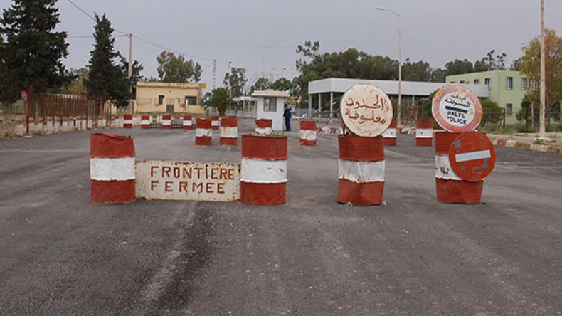 سلال يستبعد فتح الحدود مع المغرب