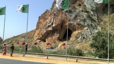 Two Algerian youth arrested after entering Morocco by error across Bechar desert