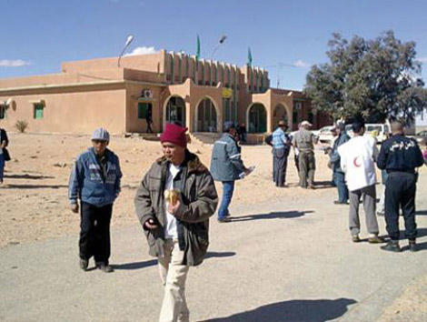 Algeria opens its borders with Libya to allow the entry of Egyptians