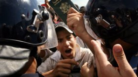 آلاف المغاربة يتوافدون على مغنية هروبا من البطالة والفقر