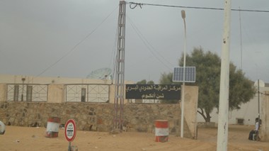 Armed forces evacuate hundreds of Algerian families in the Libyan border