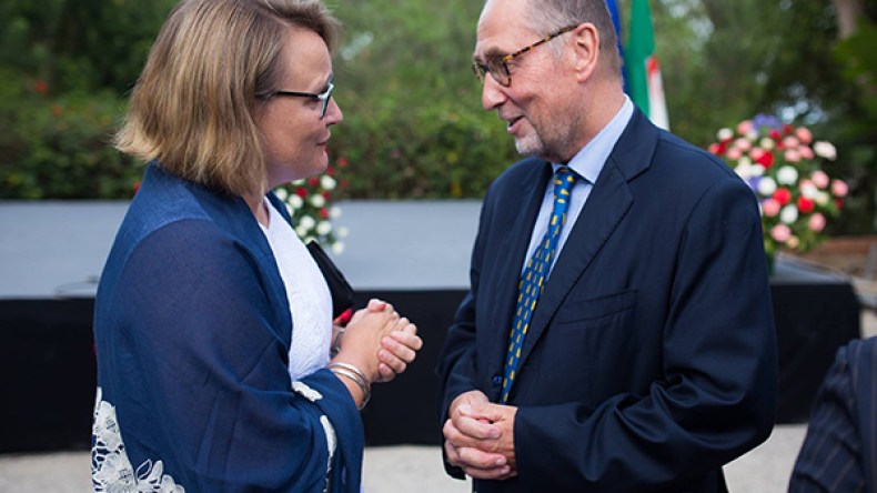 ثلاث دول كبرى تغير سفراءها في الجزائر