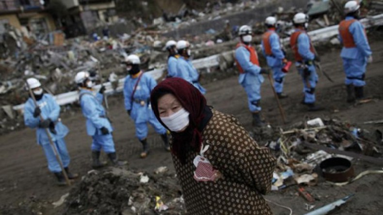 اليابان تشكو فرنسا احتجاجا على كاريكاتير يسخر من كارثة فوكوشيما