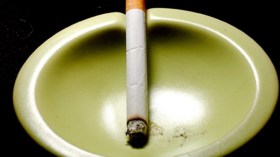 سحب رخص النشاط وتوقيف الموظفين مؤقتا بسبب التدخين في الأماكن العامة