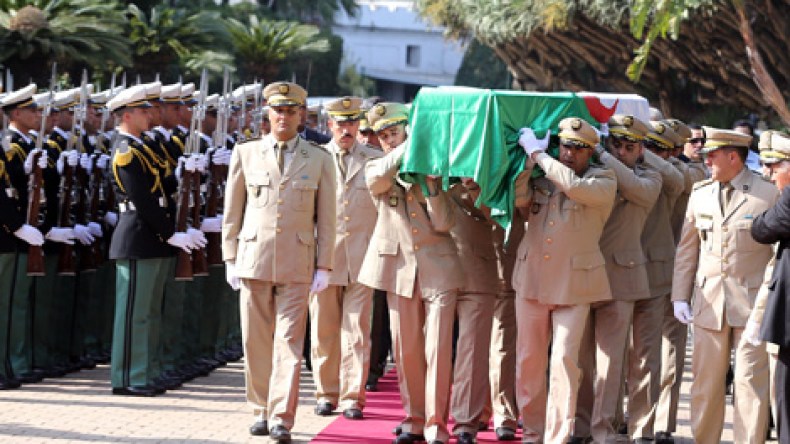 المغرب يوفد وزير خارجيته وقطر تـُرسل وليّ عهدها لحضور جنازة الشاذلي