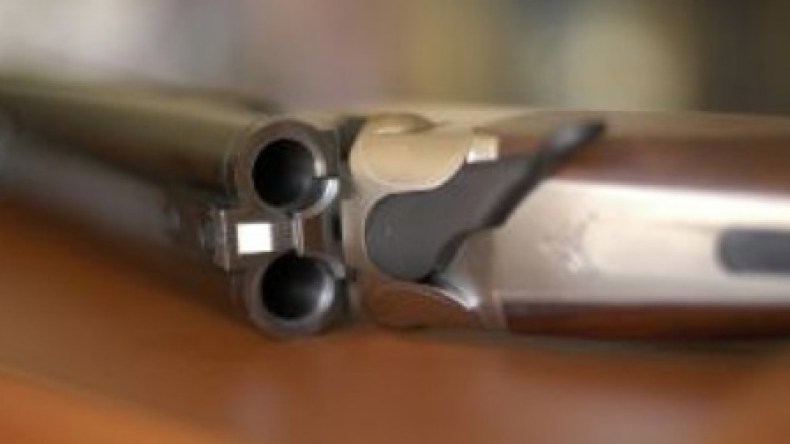 صاحب حانة يقتل شابا ببندقية صيد في مزرعة للمخدرات ببجاية