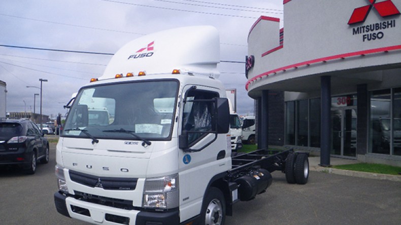 أكبر مصنع لتركيب الشاحنات اليابانية ينتقل من المغرب إلى الجزائر