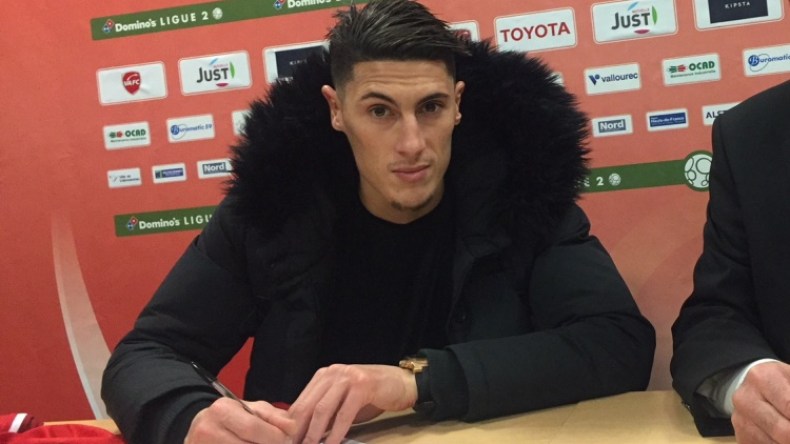 هذه هي مهنة “تاهرت” لو لم يُمارس كرة القدم