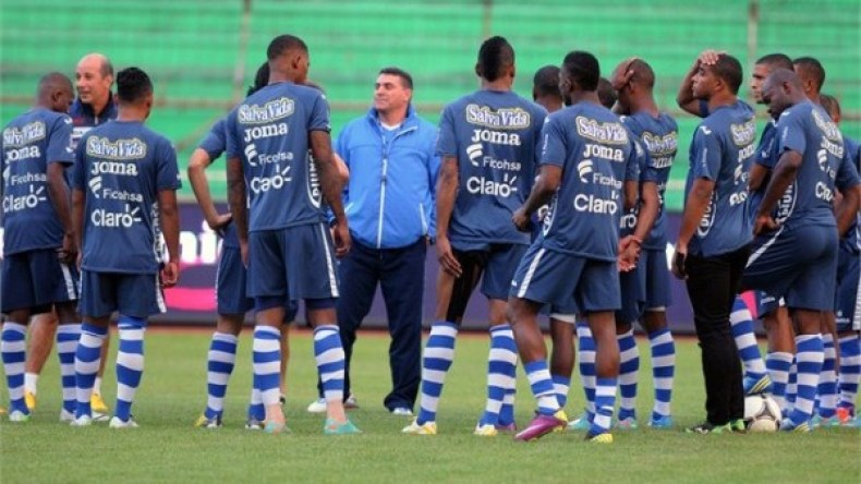 الهندوراس أول منتخب يكشف عن قائمة الـ 23 لاعبا
