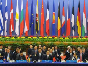 Unity is vital on banking's toxic assets, economists warn G20