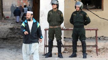 …وبئس المتآمرون!