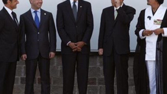 أغنياء العالم يتعهدون بمساعدة فقرائه