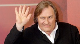 ديبارديو: اعتنقت الإسلام بسبب أغنية لأم كلثوم