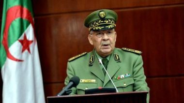 Le Général de Corps d’Armée Ahmed Gaïd Salah en visite de travail en 1ère Région Militaire