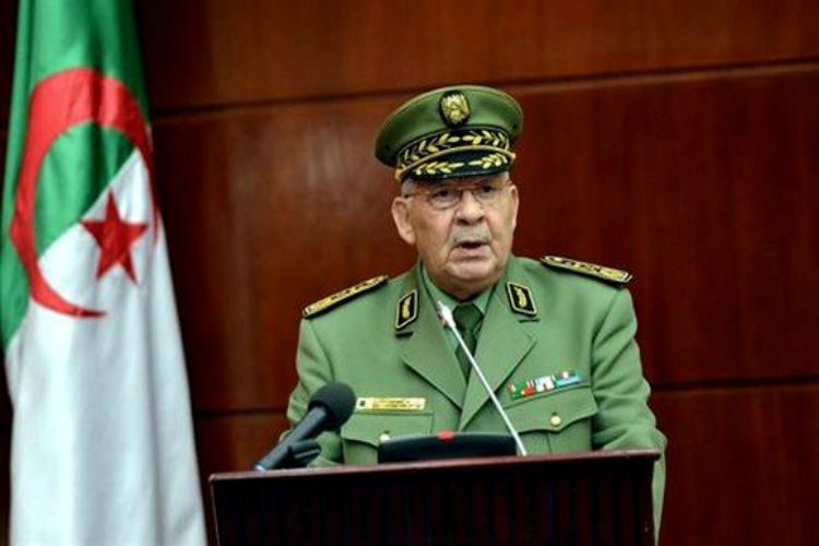 Le Général de Corps d’Armée Ahmed Gaïd Salah en visite de travail en 1ère Région Militaire