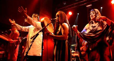 Gâada Diwan Bechar présente à Paris son nouvel album Ma Hlou