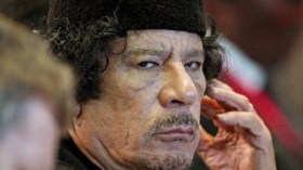 تقرير: القذافي كان يمضي أيامه الأخيرة يصلي ويقرأ القرآن