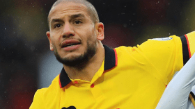 فوريست الإنجليزي يقترب من ضم لاعب جزائري جديد