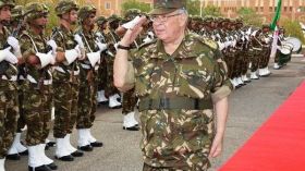 Gaïd Salah en visite de travail et d’inspection à Oran