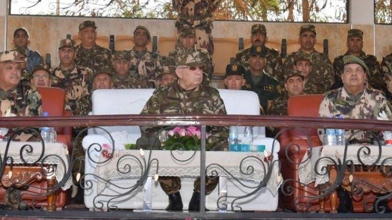 قايد صالح: مردودية العسكري مرتبطة بحالته المعنوية