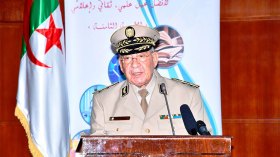 Gaid Salah: “By Hoisting The National Emblem, The Algerians Unleashed A Potent Response To The Gang And Its Relays”