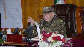 قايد صالح: عليكم بالجاهزية لمواجهة أي تهديد مهما كان مصدره