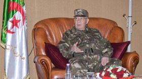 قايد صالح: “حافظوا على جاهزية الأفراد والعتاد في أعلى مستوياتها”