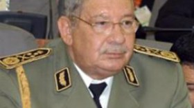 الفريق قايد صالح يلتقي قادة النواحي العسكرية قريبا